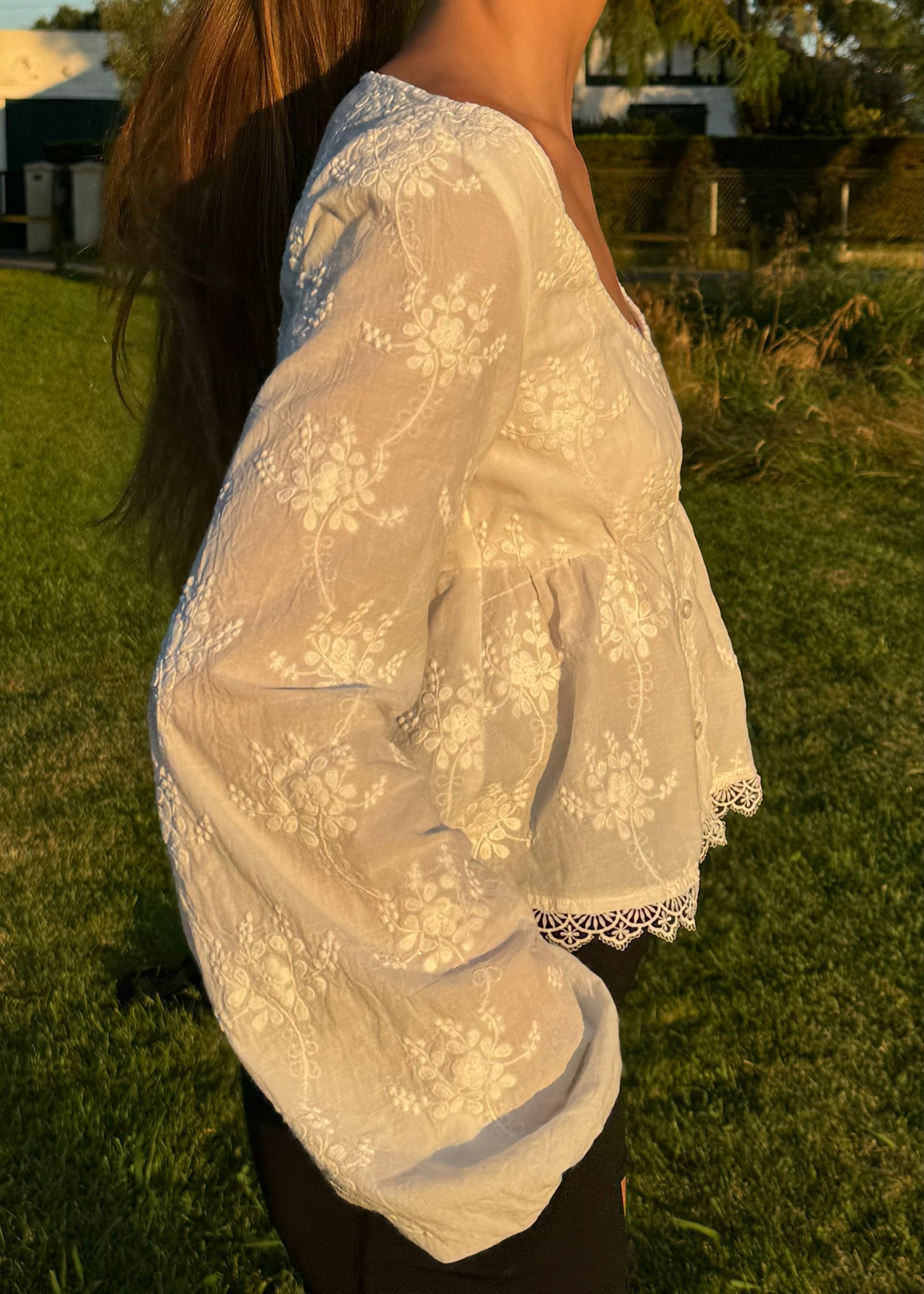 Blusa Floral Algodón Blanca Balqai